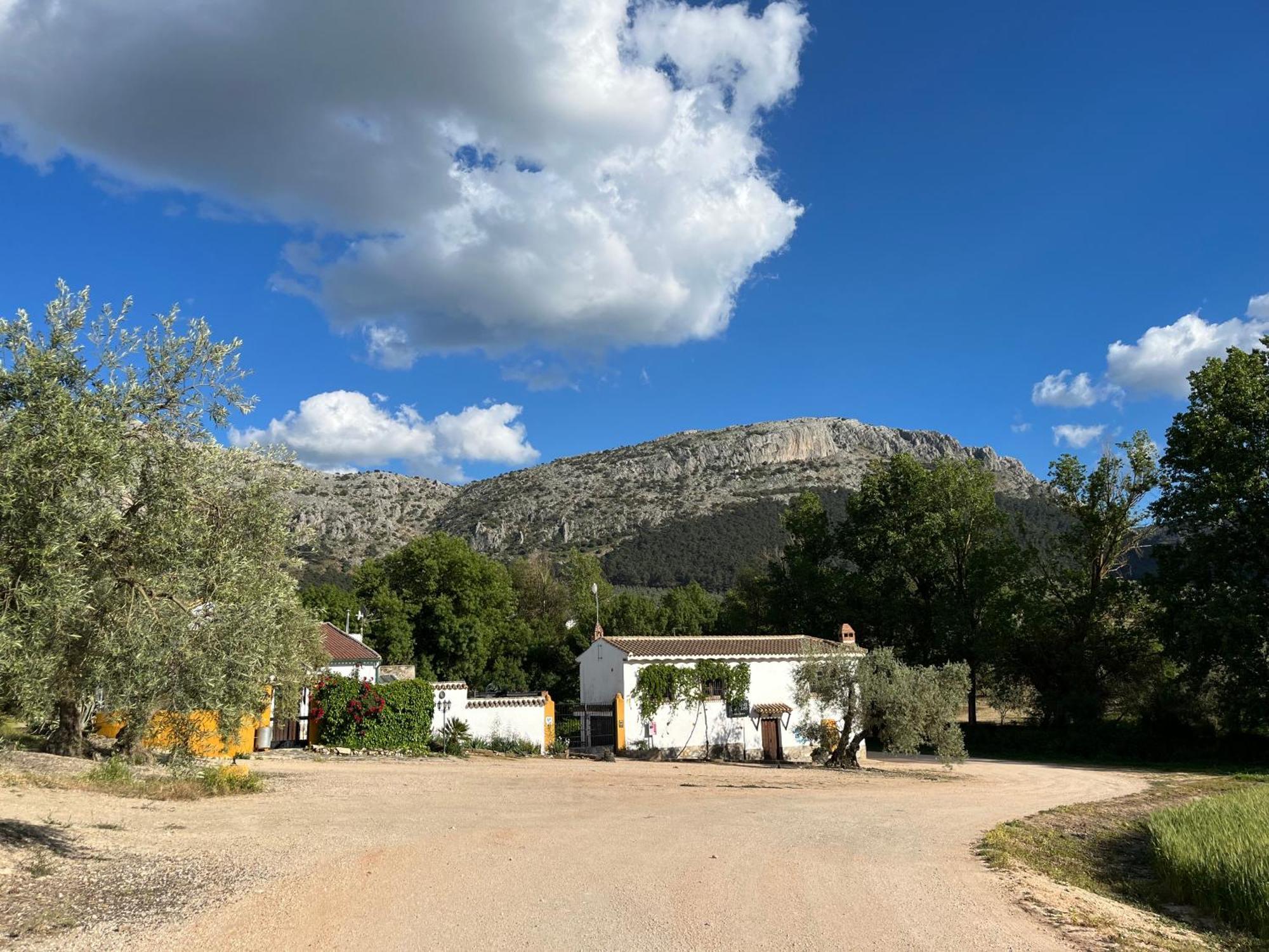 El Patio Del Molino - Hostal Rural Villanueva del Trabuco Exteriör bild